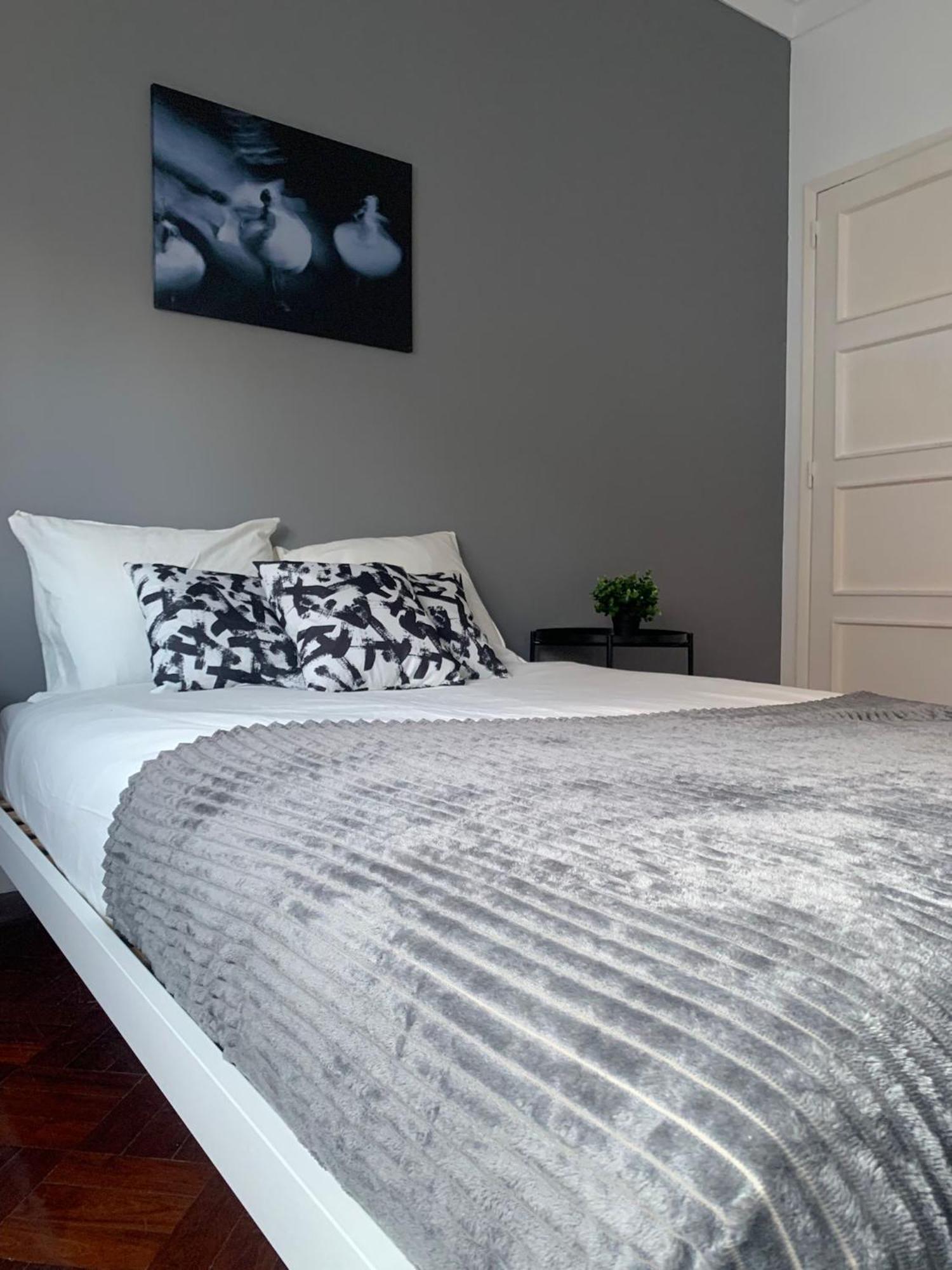 Hostel Rooms, Location For Tourists Lissabon